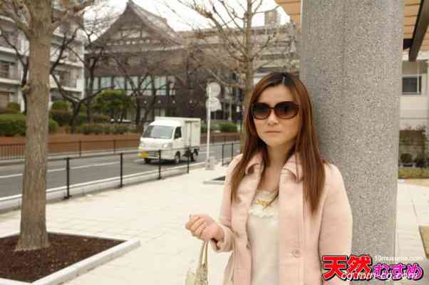 10musume 2012.04.11 男部屋2連発 三井利香