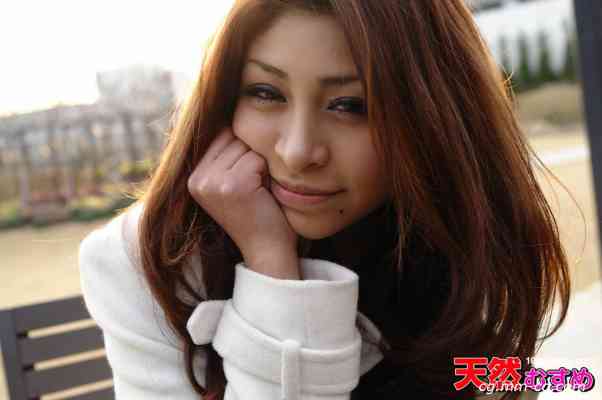 10musume 2012.05.26 天然びじん ハーフ美女はフェラ颜も美しかった ユリア