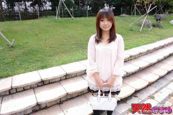 10musume 2012.01.14 制服素人のわりきりバイト～限りなく本物に近い萌えコス 三井レミ