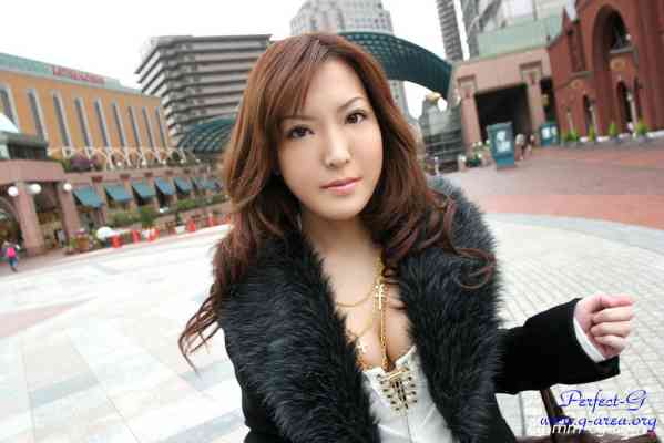 G-AREA No.216 - riena りえな 21歳  T156 B87 W58 H88