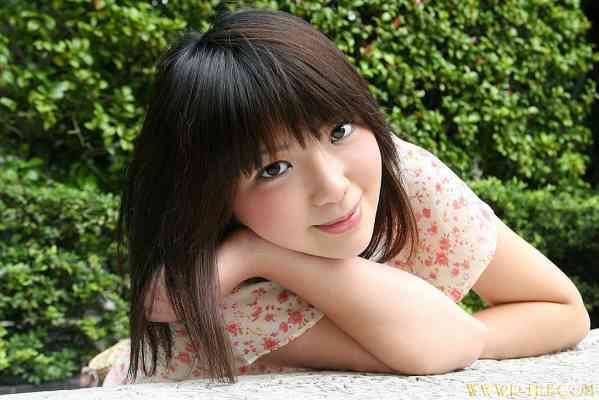 Real File 2009 r279 NATSUMI AIHARA 相原 なつみ